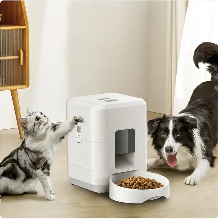 Smart WiFi Pet Feeder 2L Automatic Dispenser